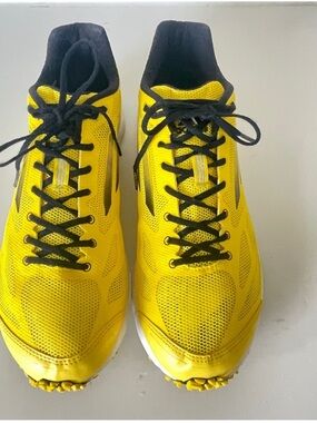 👟 ADIDAS ADIZERO HAGIO 2
MEN'S SZ. 9 🏃